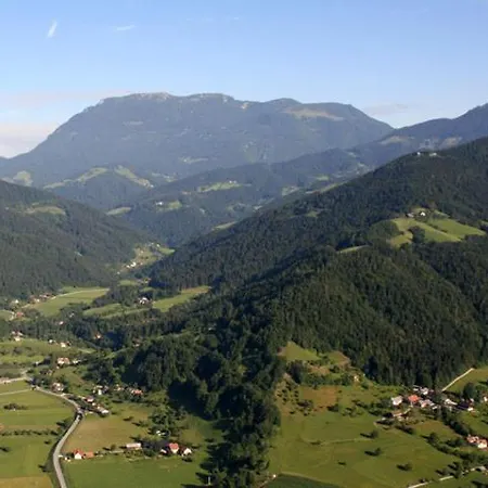 Albergue Pevc & Ob Savinji *