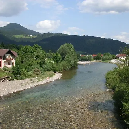 Albergue Pevc & Ob Savinji