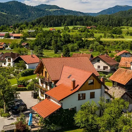 Hostal Pevc & Ob Savinji Ljubno