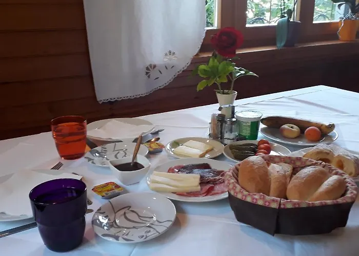 Pevc & Ob Savinji 호스텔