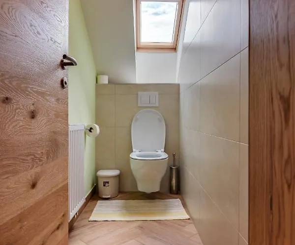 Pevc & Ob Savinji 호스텔