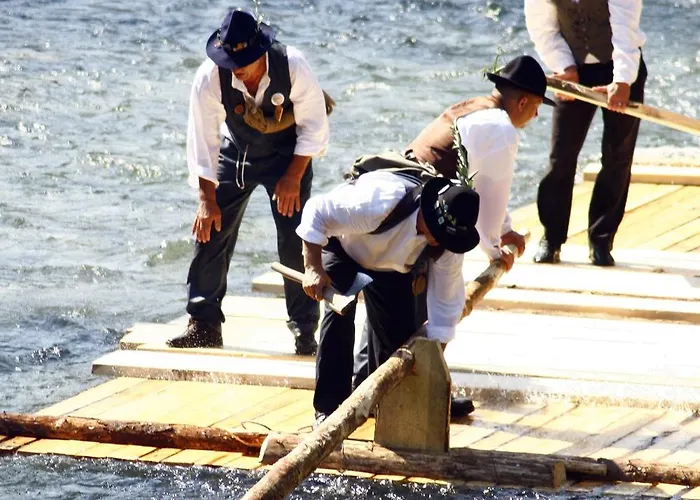 호스텔 Pevc & Ob Savinji